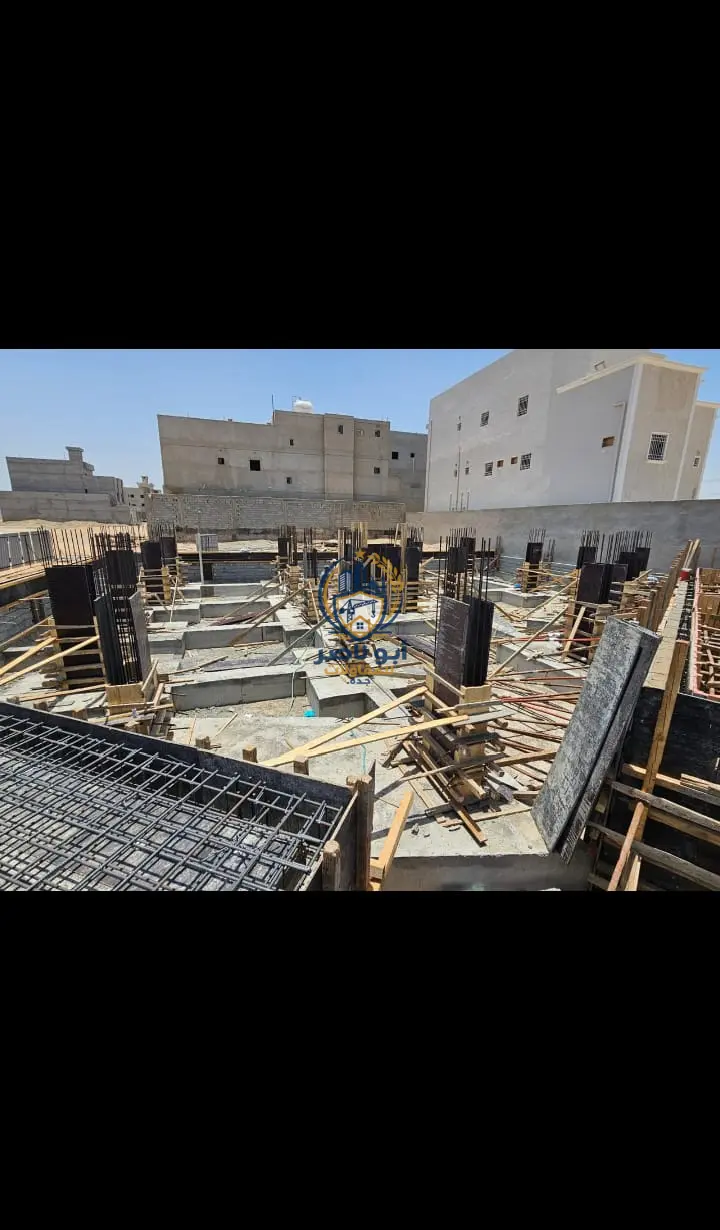 قواعد وتسليح مشروع سكني
